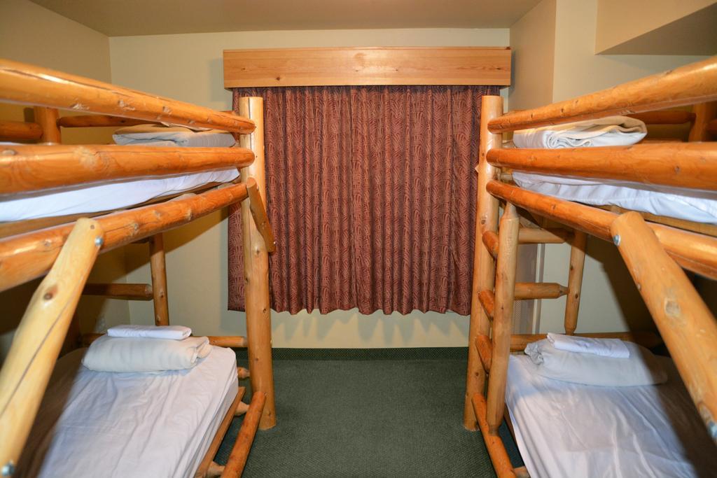 Three Bears Resort Warrens Bagian luar foto